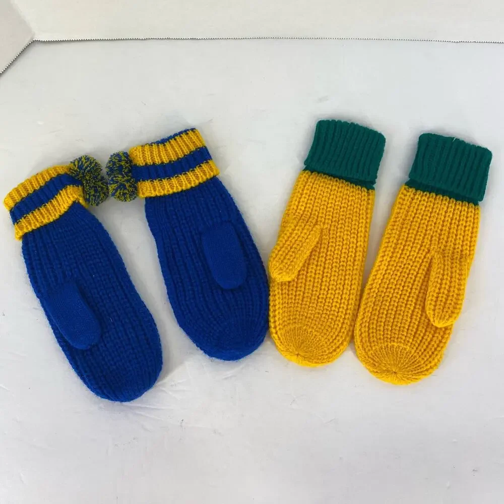 Snoopy Peanuts Mittens Kids Blue Bugs Bunny Brand Porky Pig Knit Pom Vtg 70s